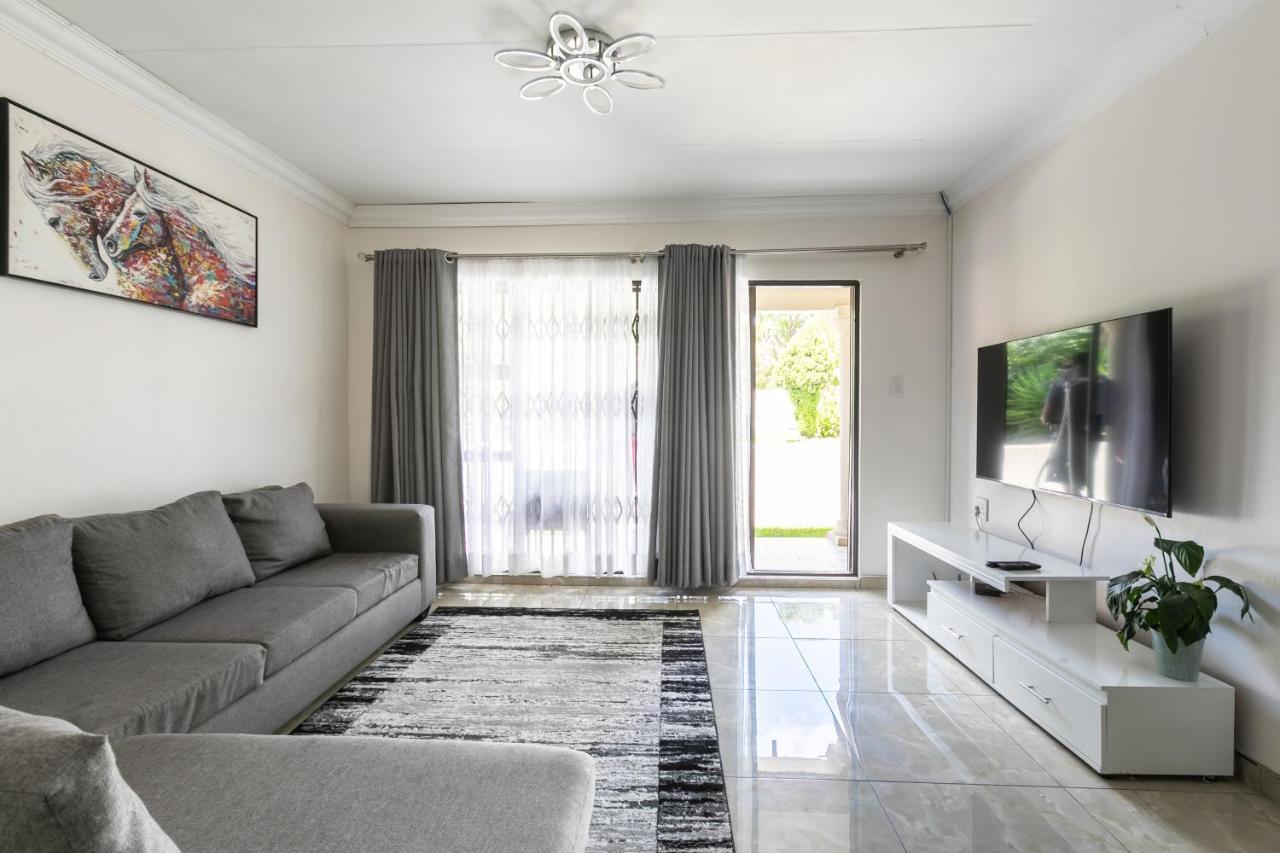 Signature Lodge كمبتون بارك المظهر الخارجي الصورة