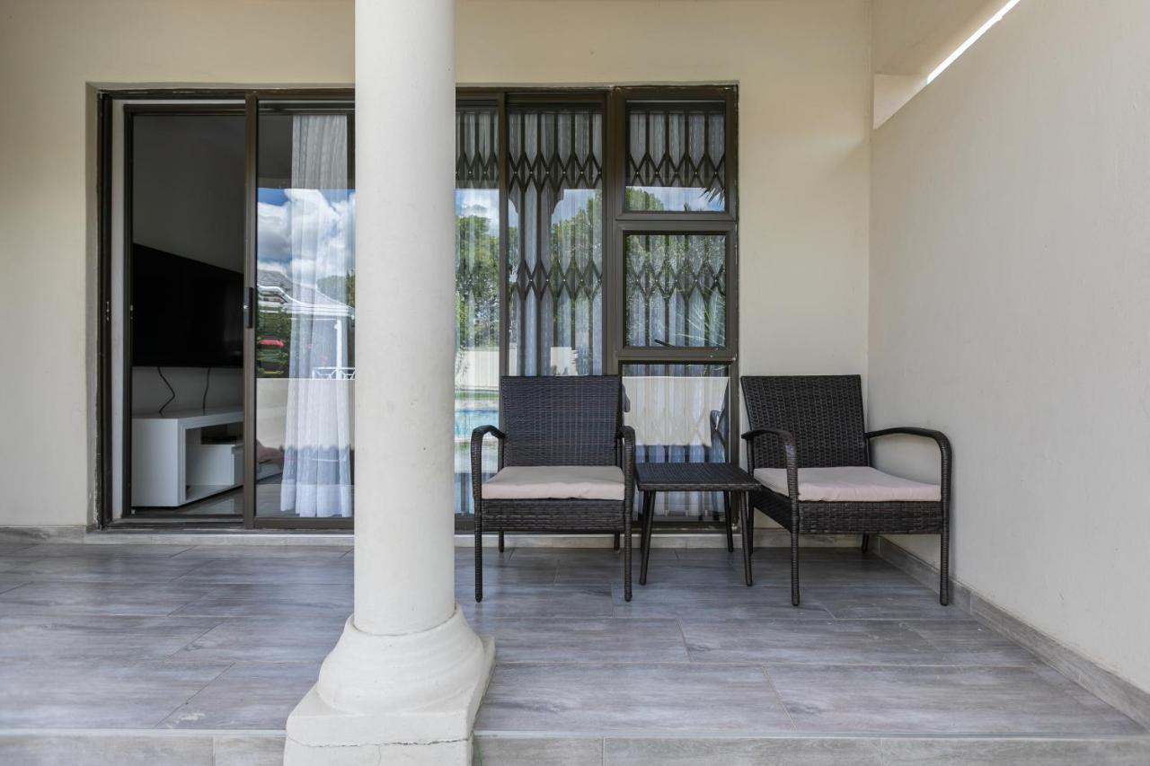 Signature Lodge كمبتون بارك المظهر الخارجي الصورة